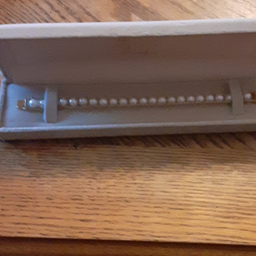 14kt gold and pearl bracelet Lyman Jewelry